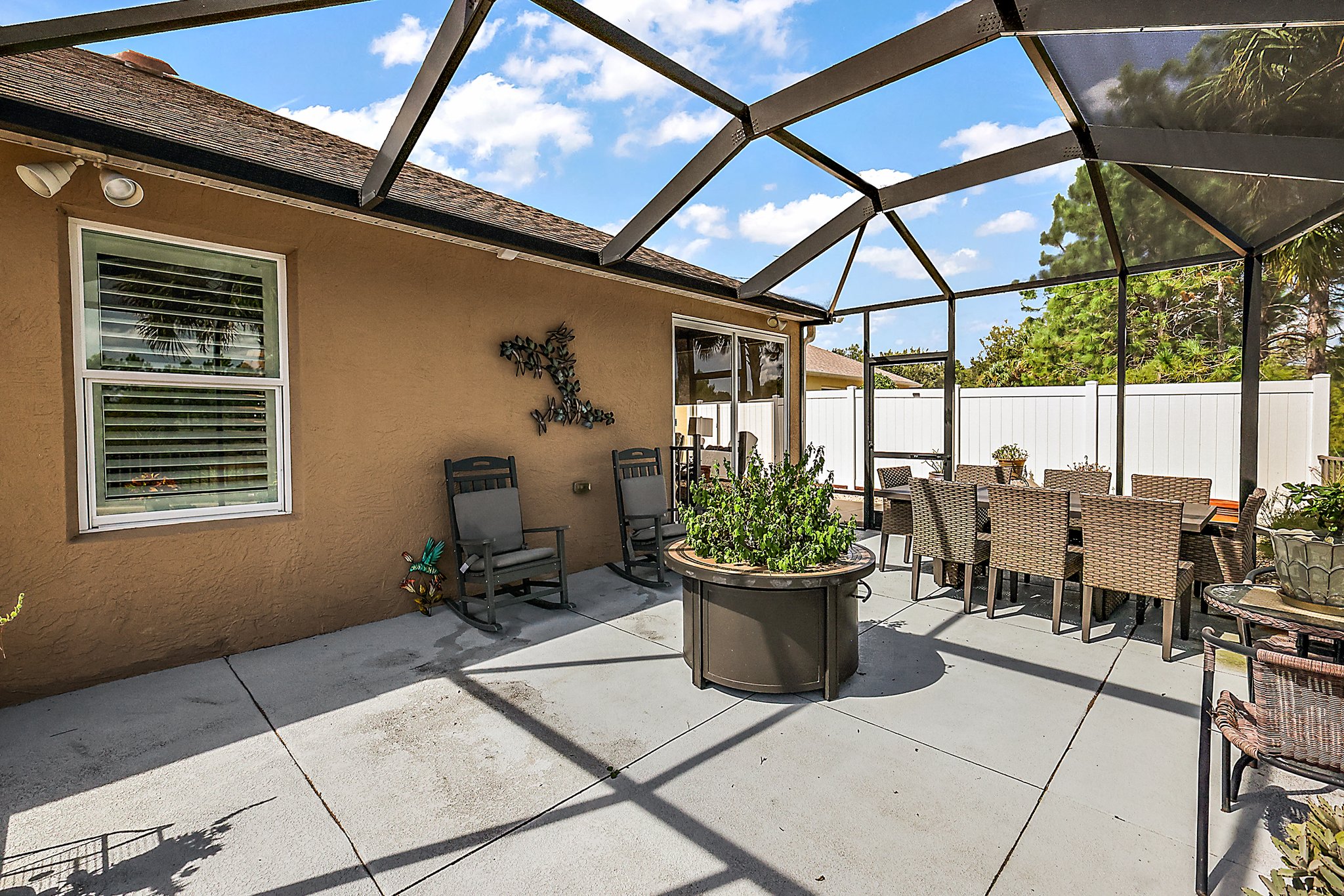 Rear Screened Patio