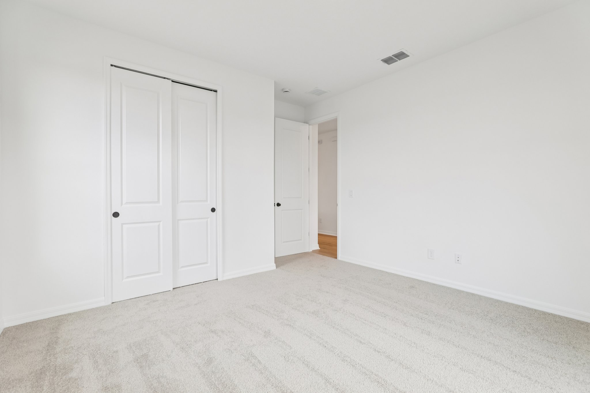 Sailhouse Dr-S0901-027.jpg