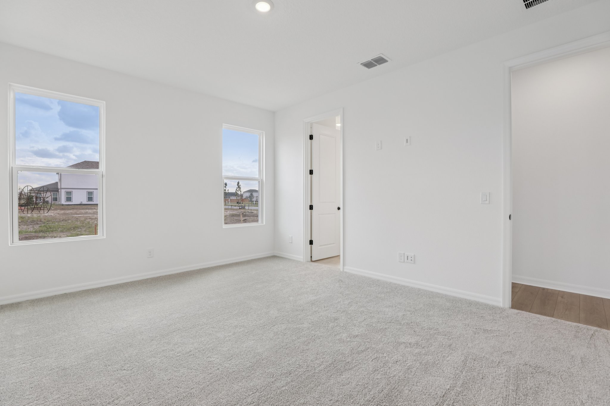 Sailhouse Dr-S0901-032.jpg