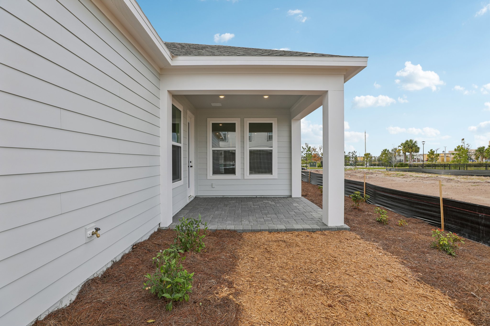 Sailhouse Dr-S0901-045.jpg