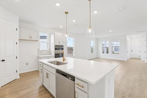 Sailhouse Dr-S0901-016.jpg