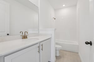 Sailhouse Dr-S0901-022.jpg