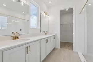 Sailhouse Dr-S0901-034.jpg