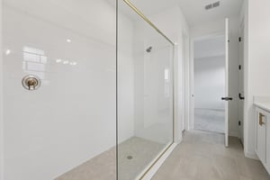 Sailhouse Dr-S0901-037.jpg