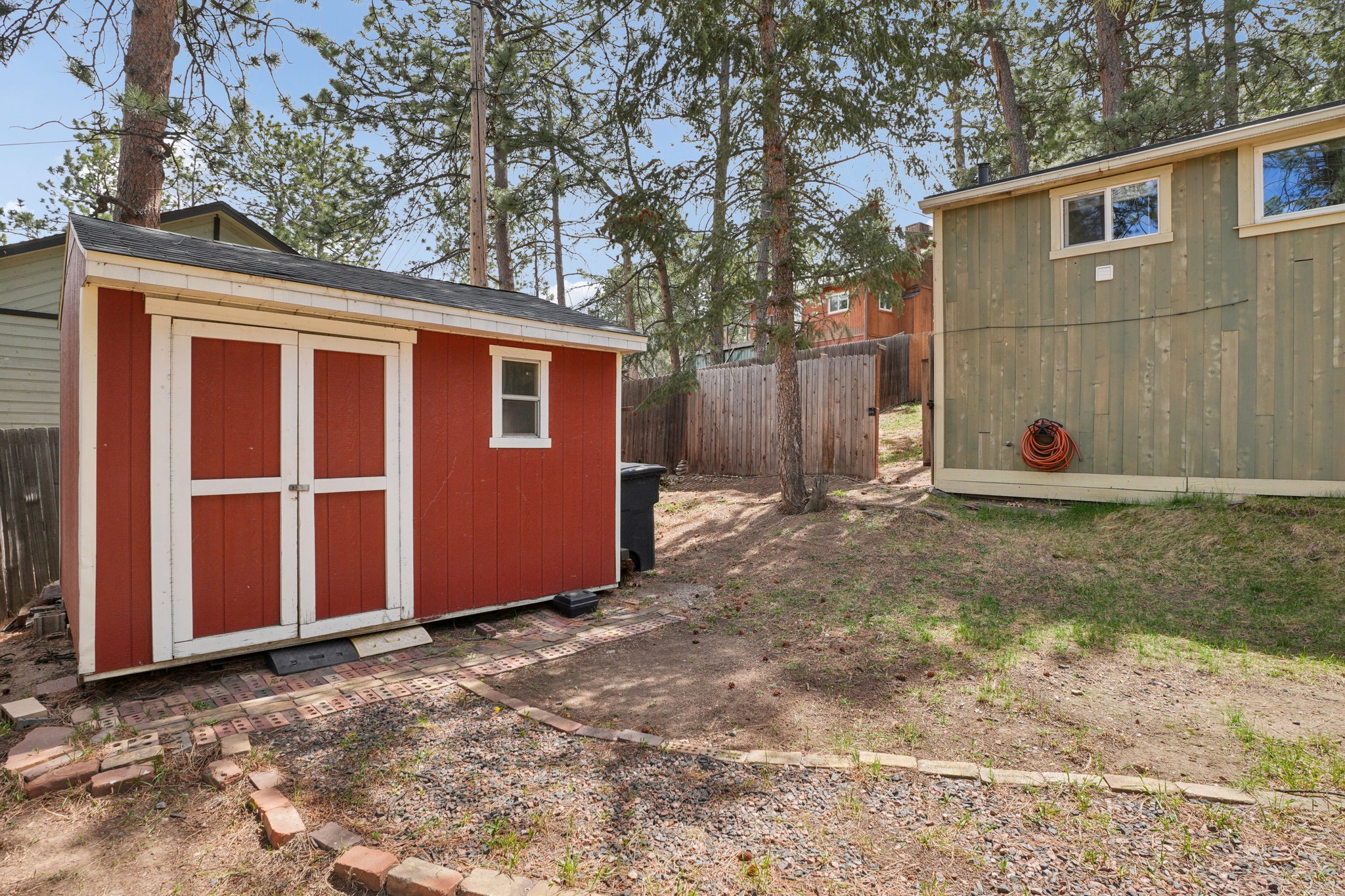 Spruce Rd-S1004-043.jpg
