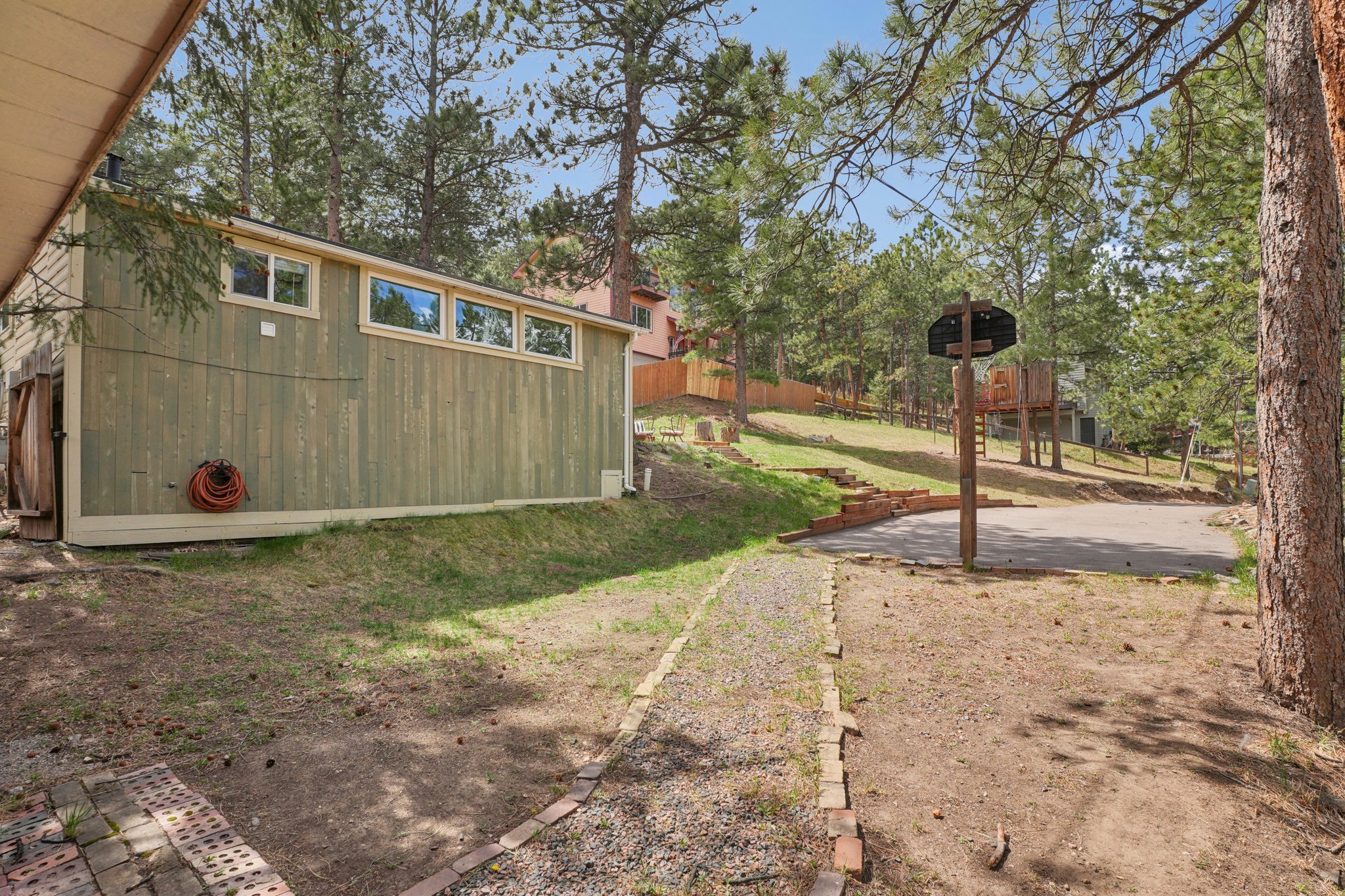 Spruce Rd-S1004-044.jpg