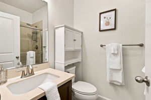  Photo 23