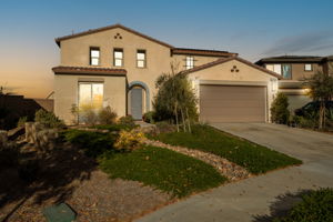  Photo 0