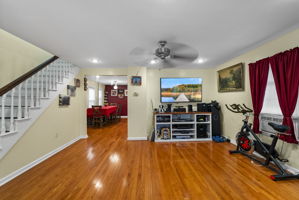  Photo 12