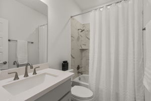  Photo 33