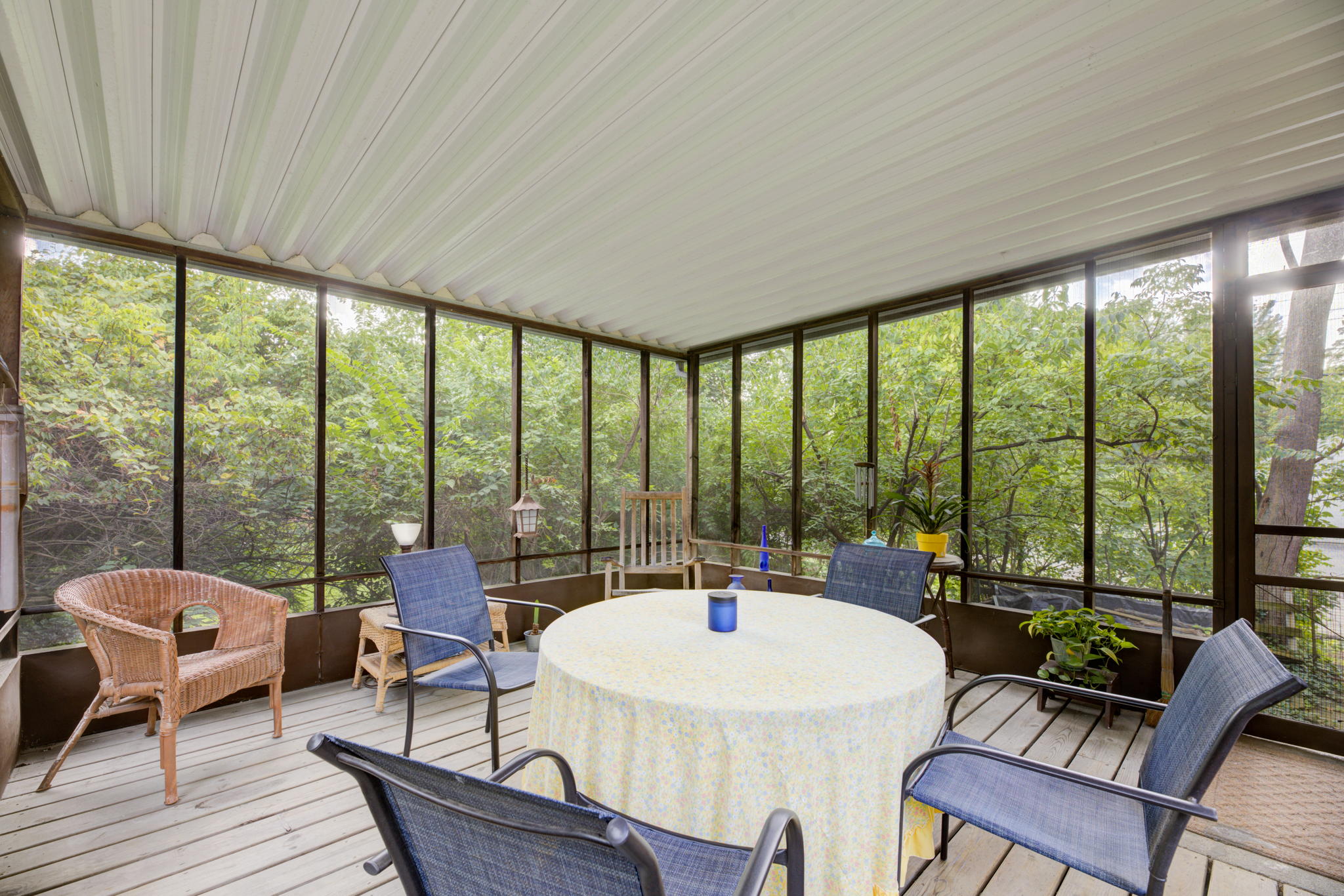 33 enclosed porch