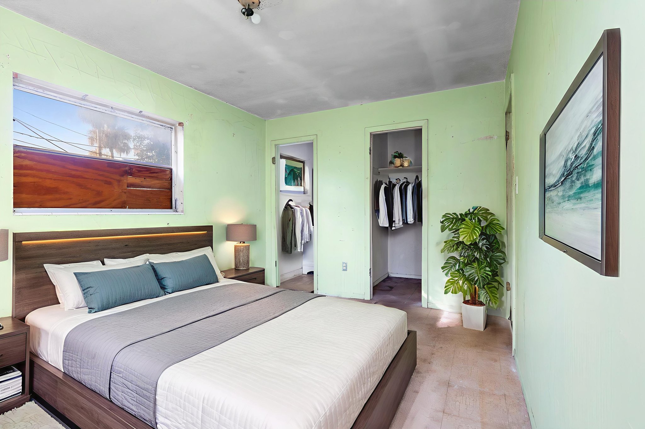 DSC02964 virtually staged.jpeg