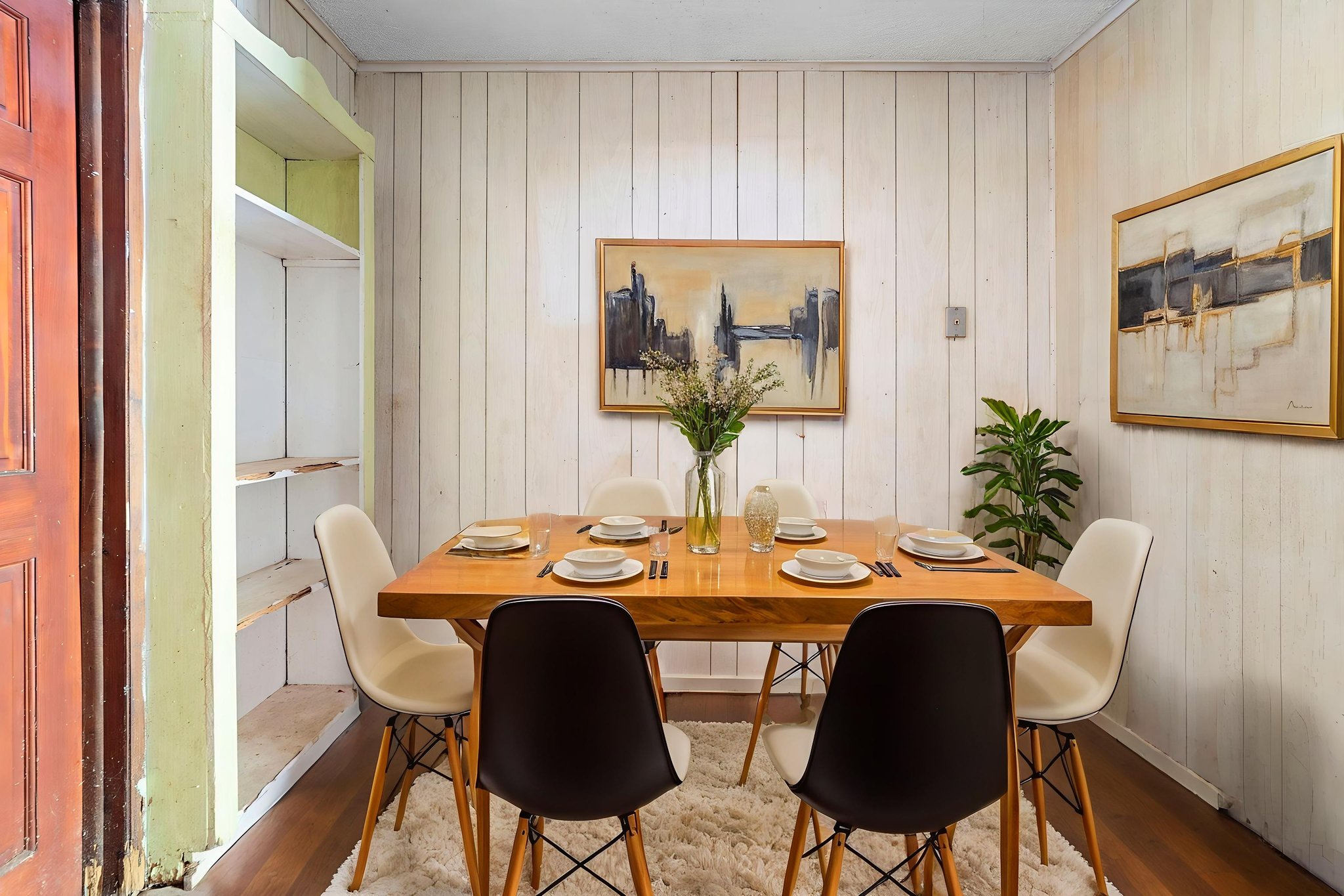 DSC02874 virtually staged.jpeg