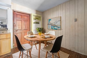 DSC02869 virtually staged.jpeg