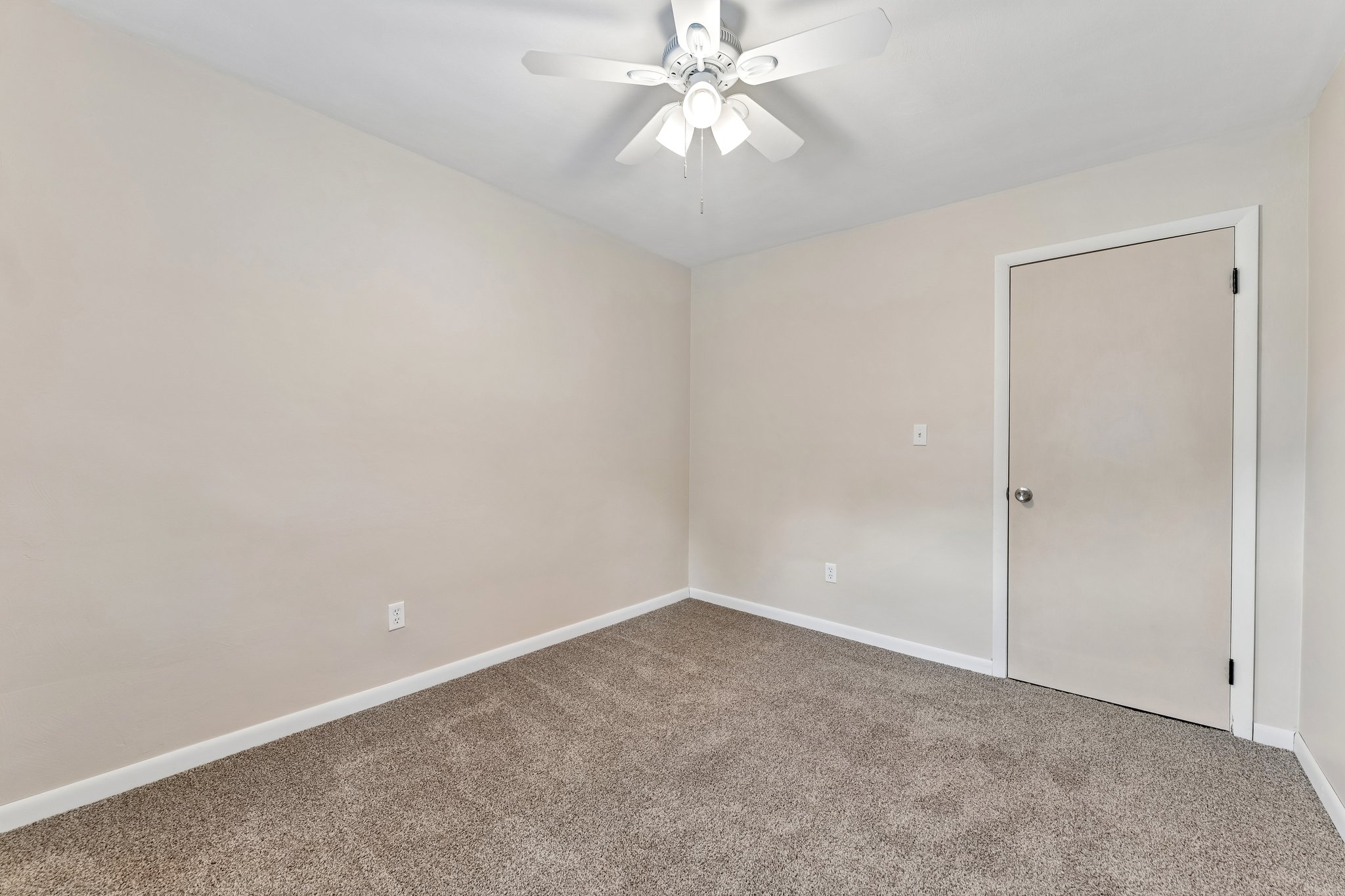 Rosetta Blvd-S1606-020.jpg