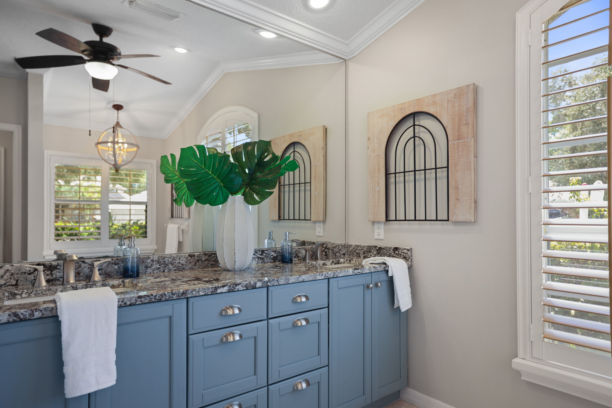 Bathroom 1 - 495A2151 (1)