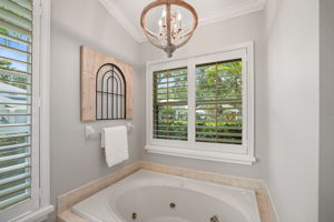Bathroom 1 - 495A2155 (1)