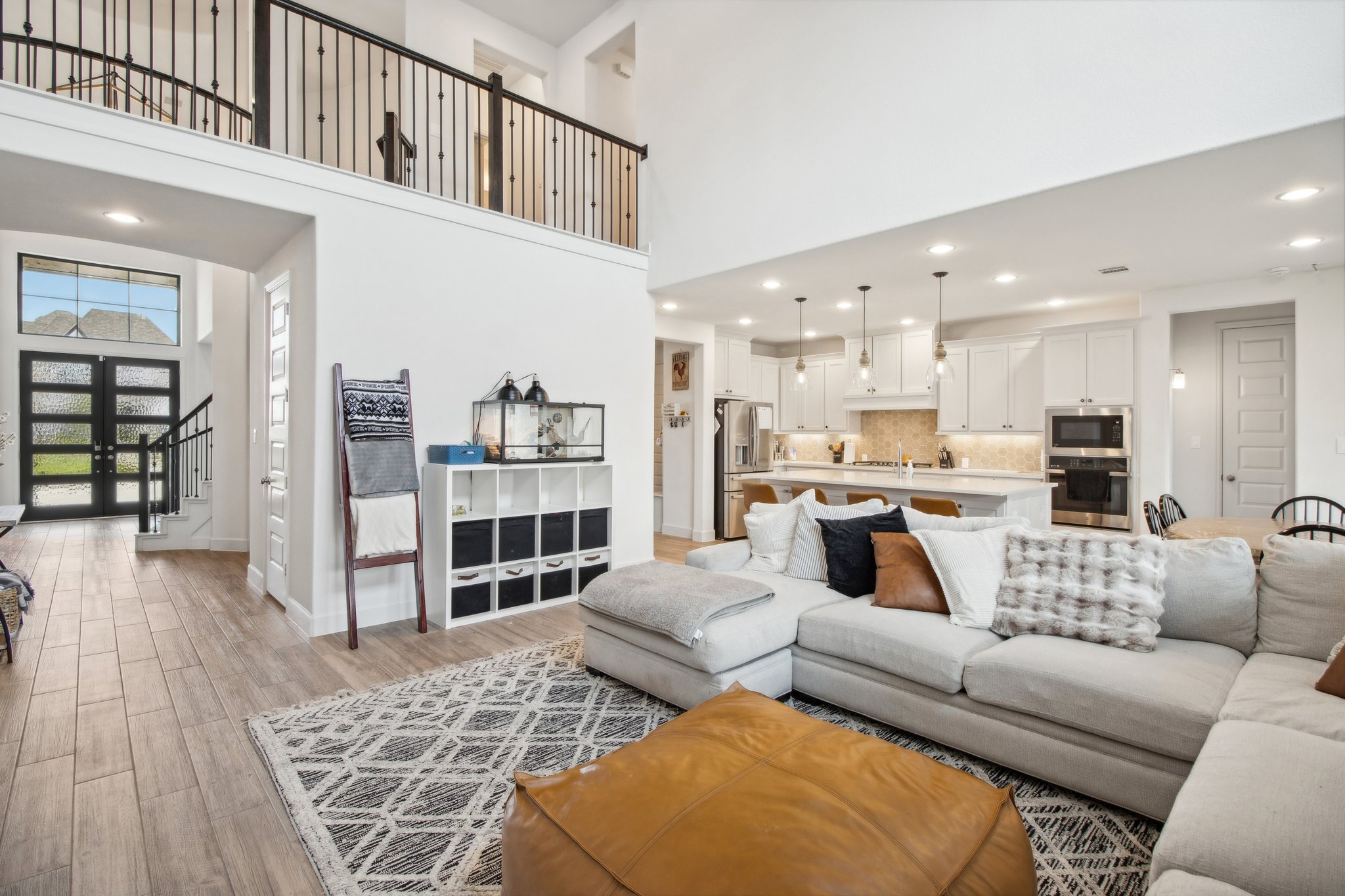 Autumn Maple Ct-005.jpg