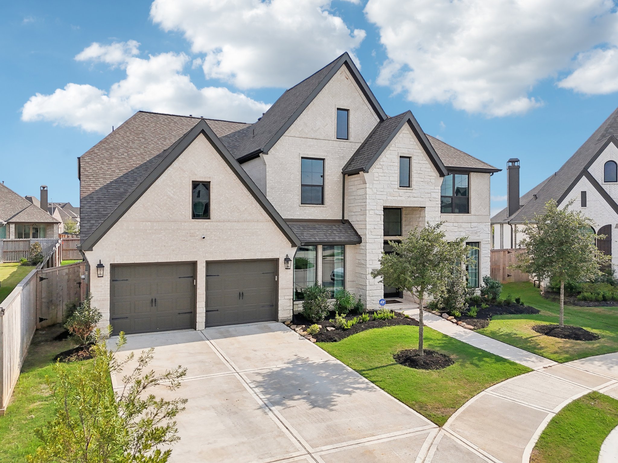 Autumn Maple Ct-049.jpg