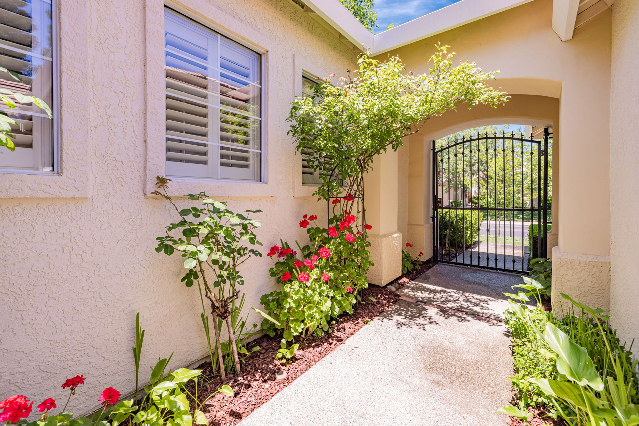 006_2982 Nelson Dr Roseville