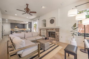 011_2982 Nelson Dr Roseville