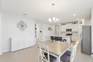 Crossfield Dr-013.jpg