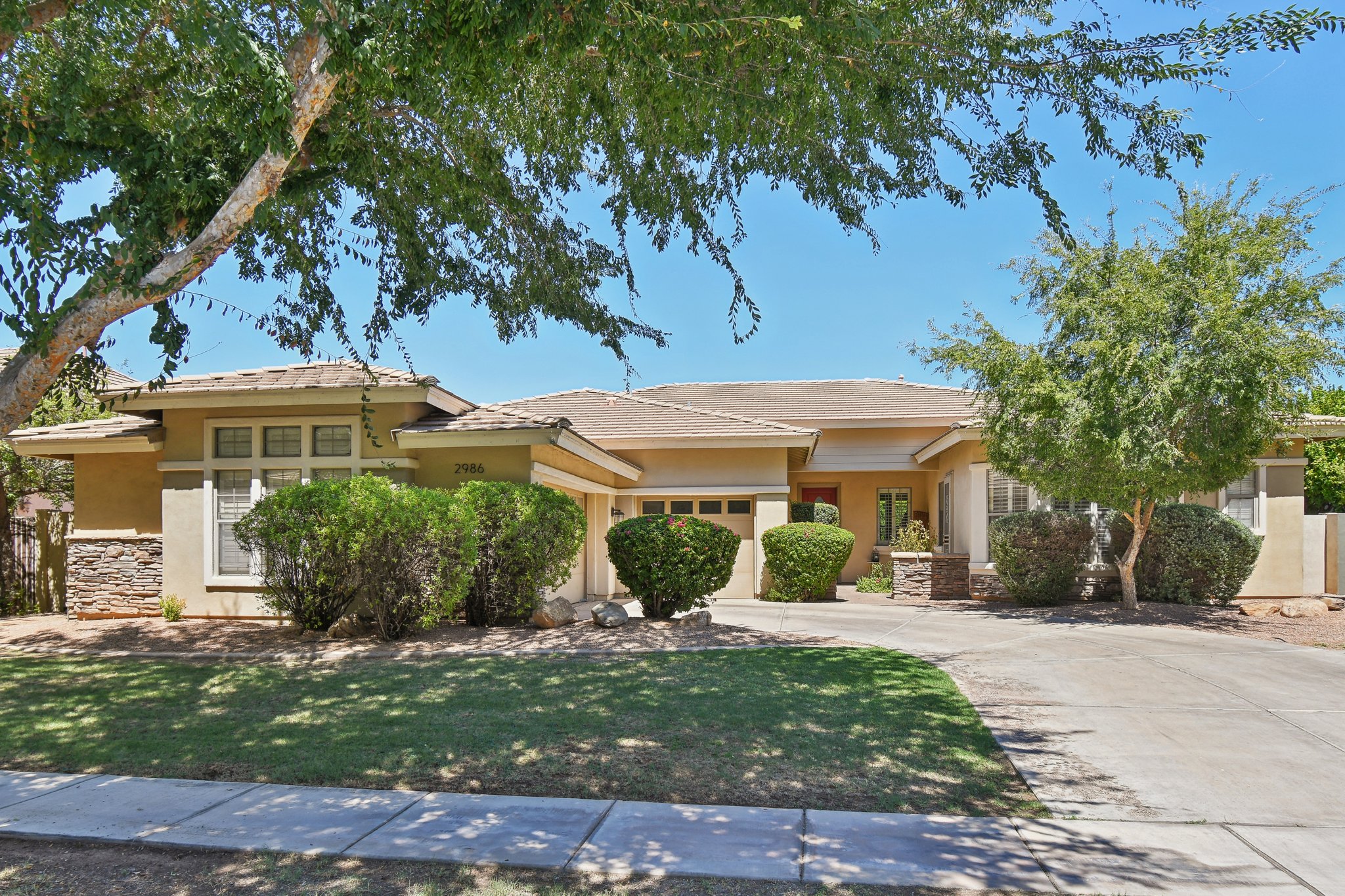 E Linda Ln-001.jpg