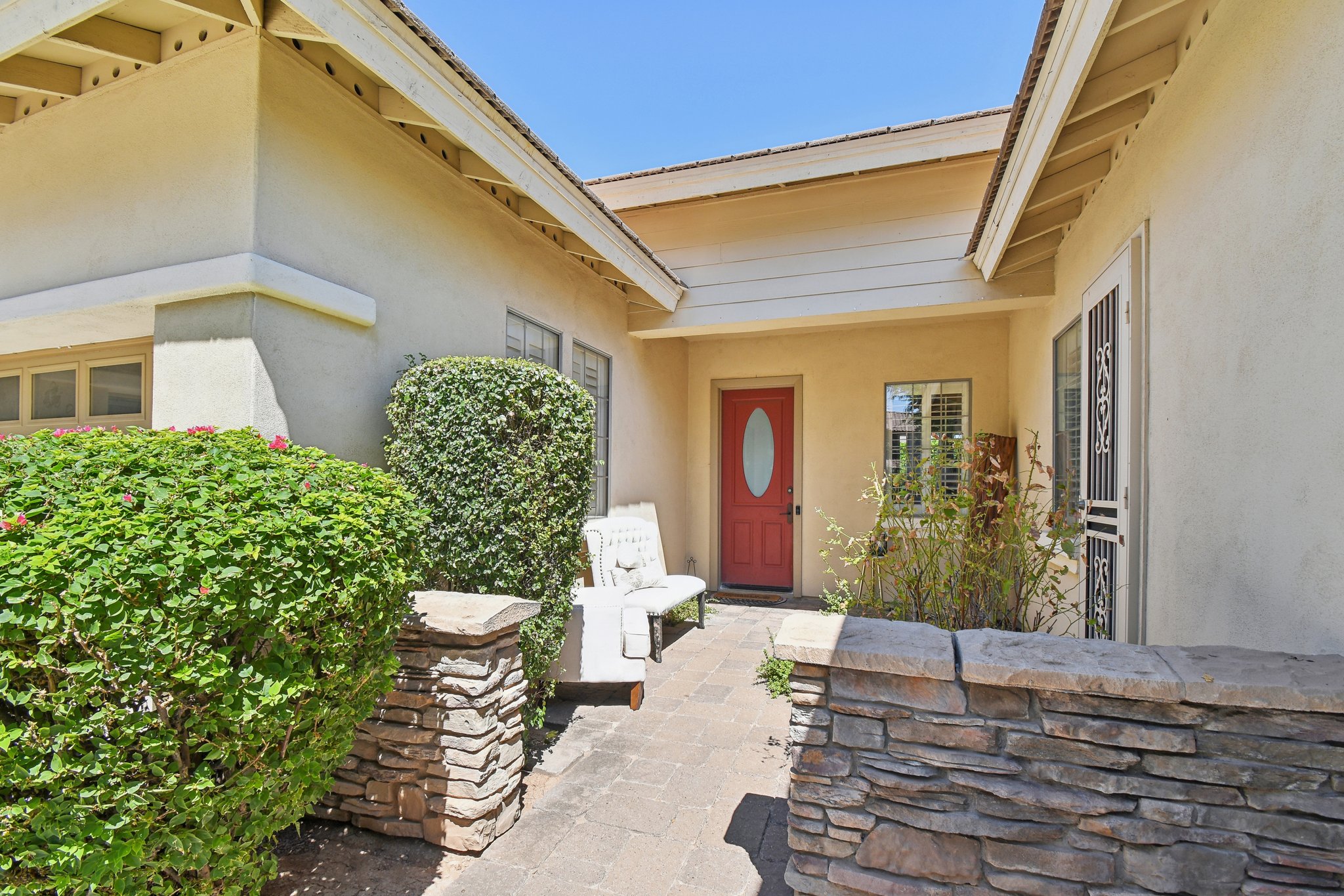 E Linda Ln-007.jpg