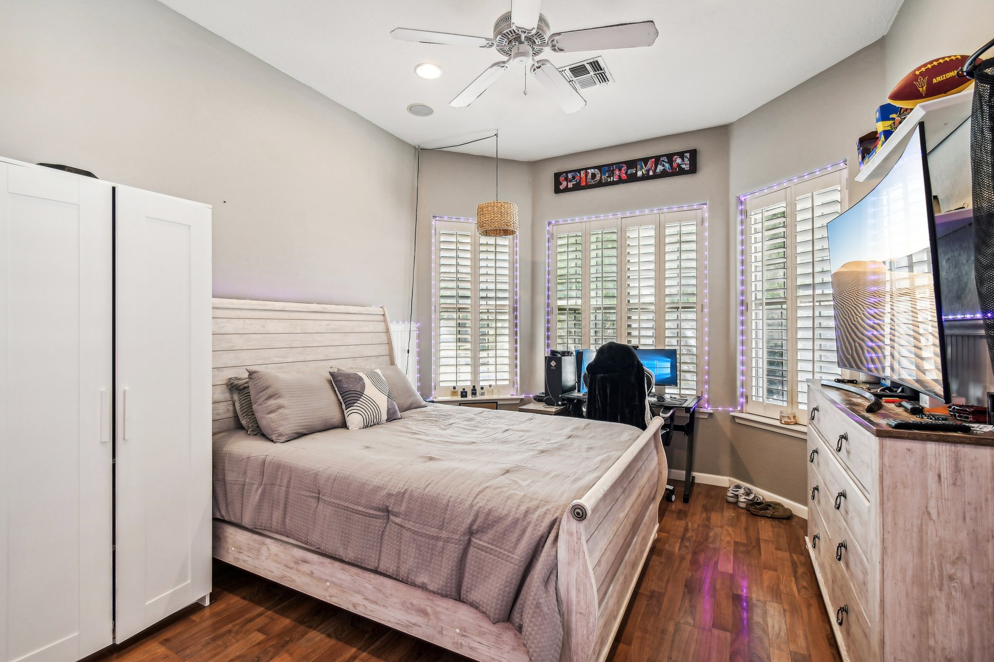 E Linda Ln-027.jpg