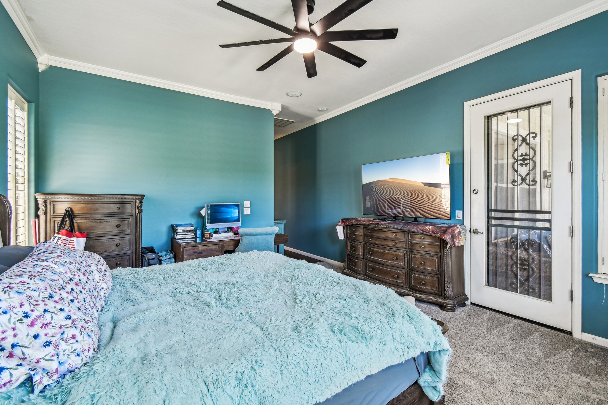 E Linda Ln-033.jpg