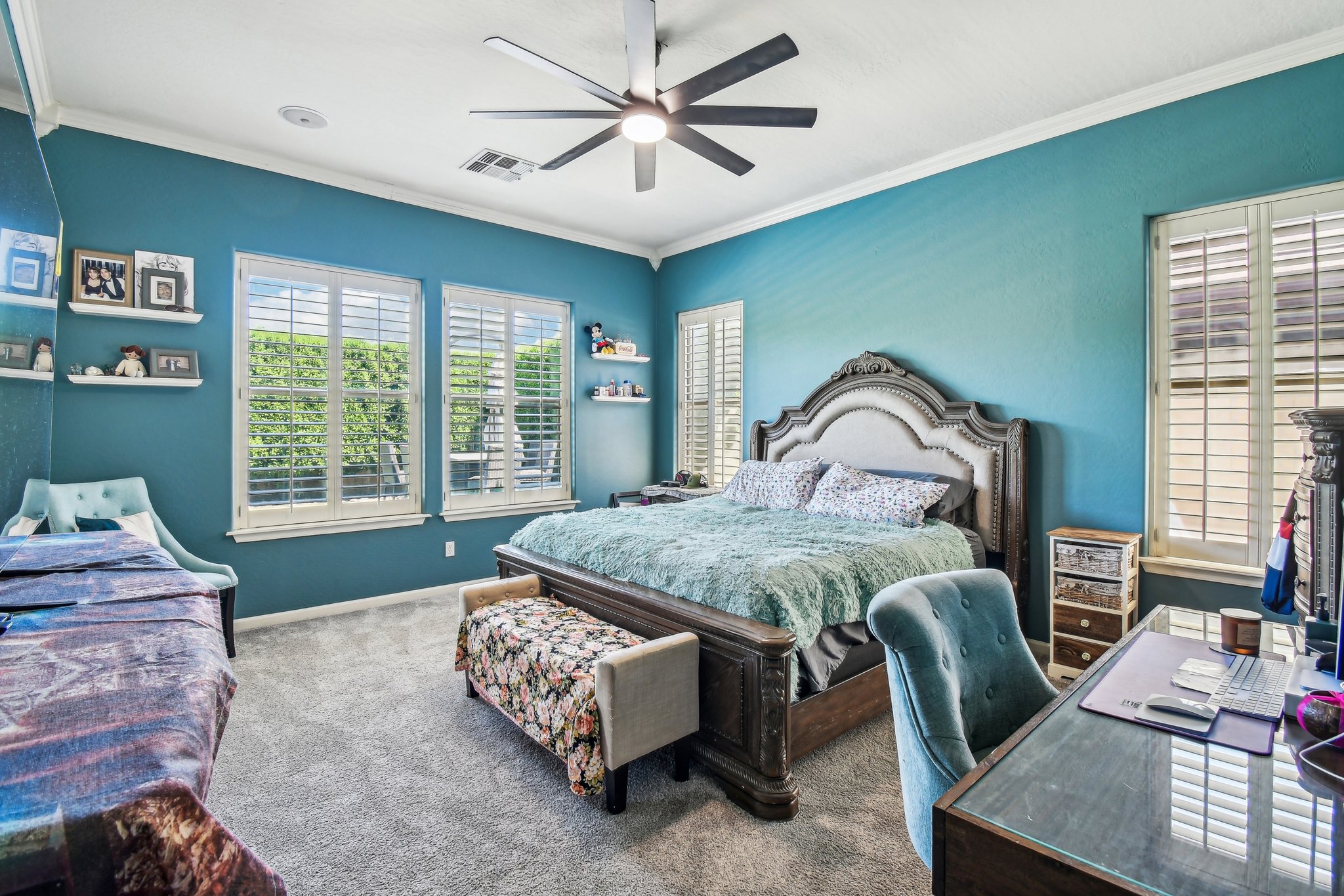 E Linda Ln-035.jpg