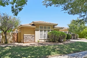 E Linda Ln-003.jpg