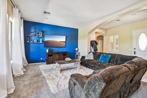 E Linda Ln-011.jpg