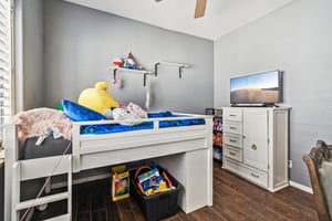 E Linda Ln-023.jpg