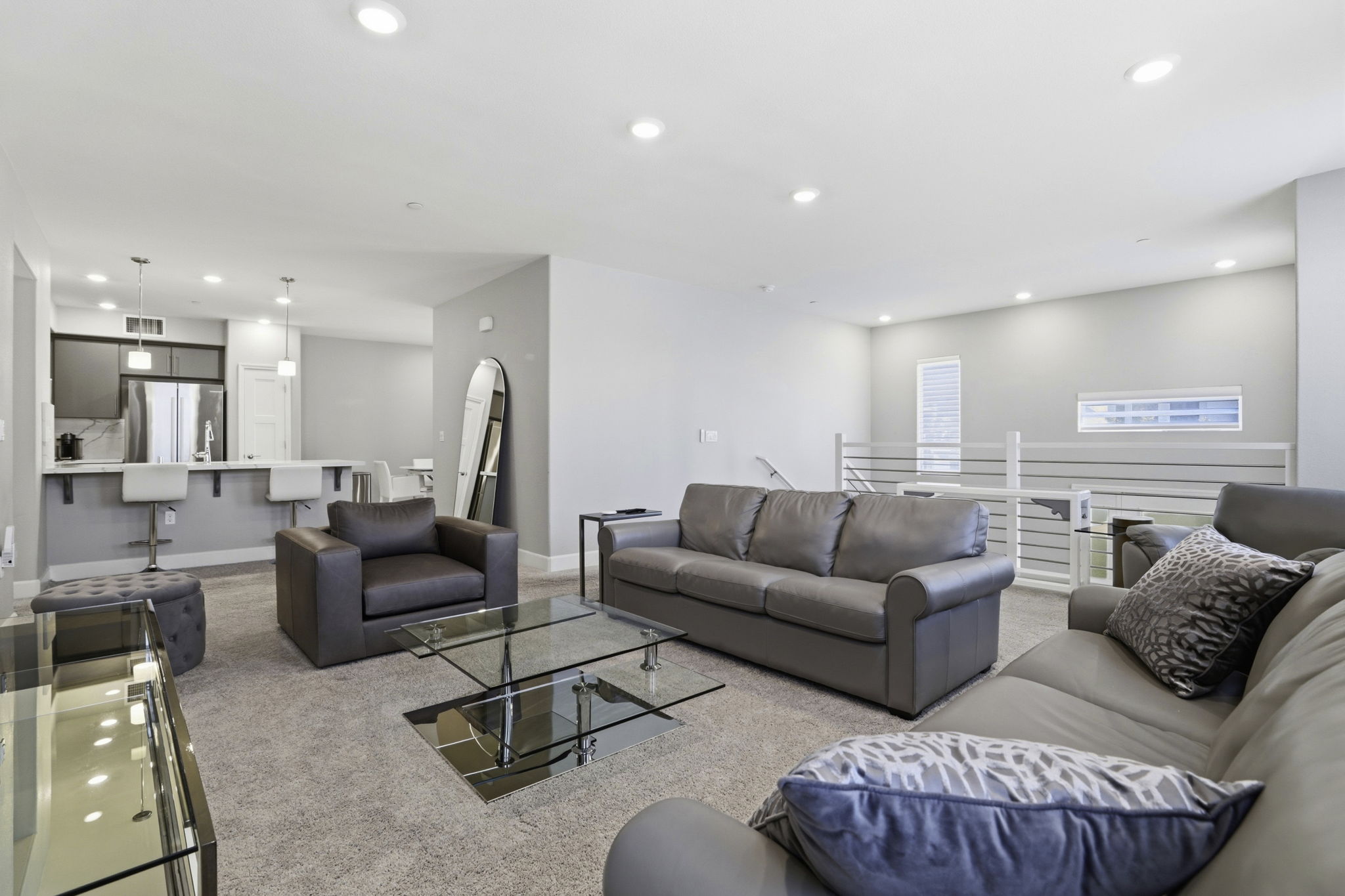 007_F8_2986 Lina St 7