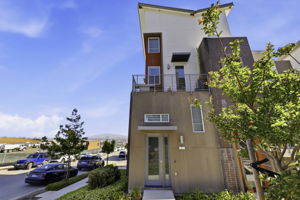001_F8_2986 Lina St 7