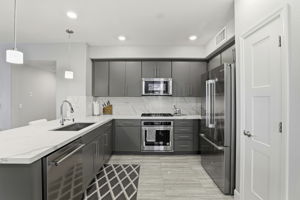 009_F8_2986 Lina St 7