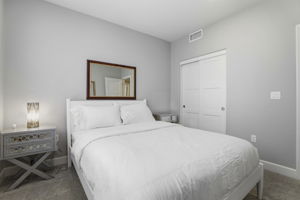 023_F8_2986 Lina St 7