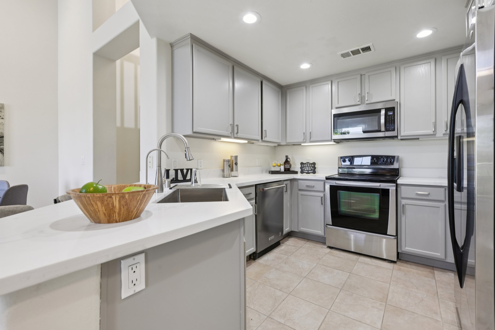 Grassina St unit 629-L1908-010.jpg