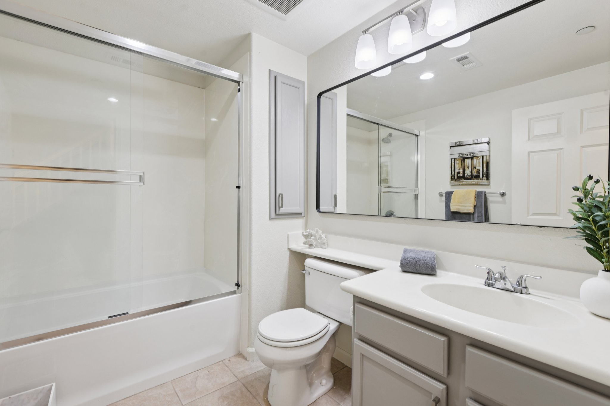 Grassina St unit 629-L1908-021.jpg