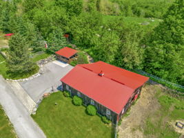  Photo 10