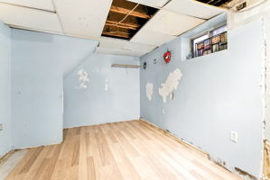  Photo 36
