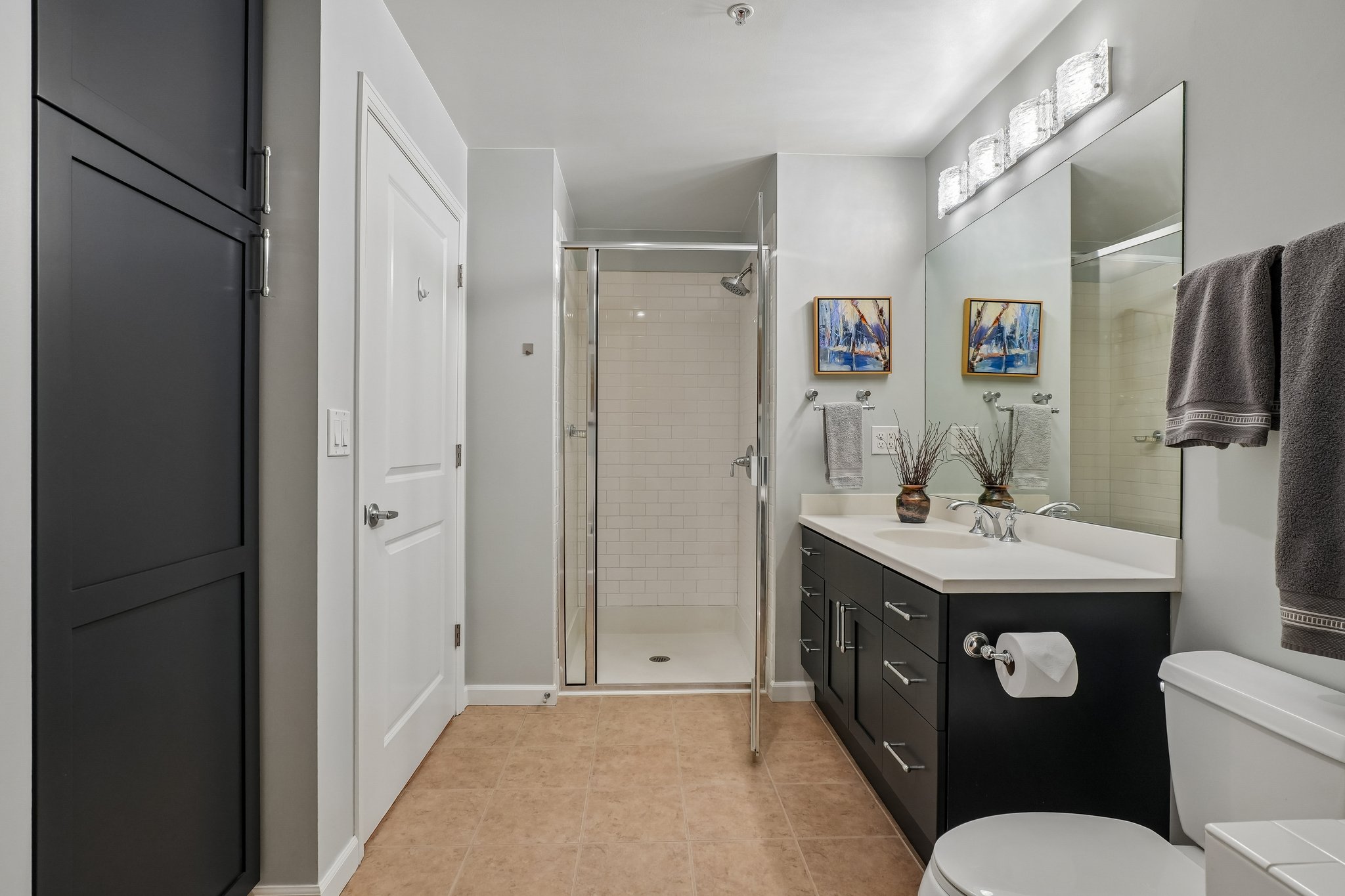 E 17th Ave Pkwy 1003-S1706-038.jpg
