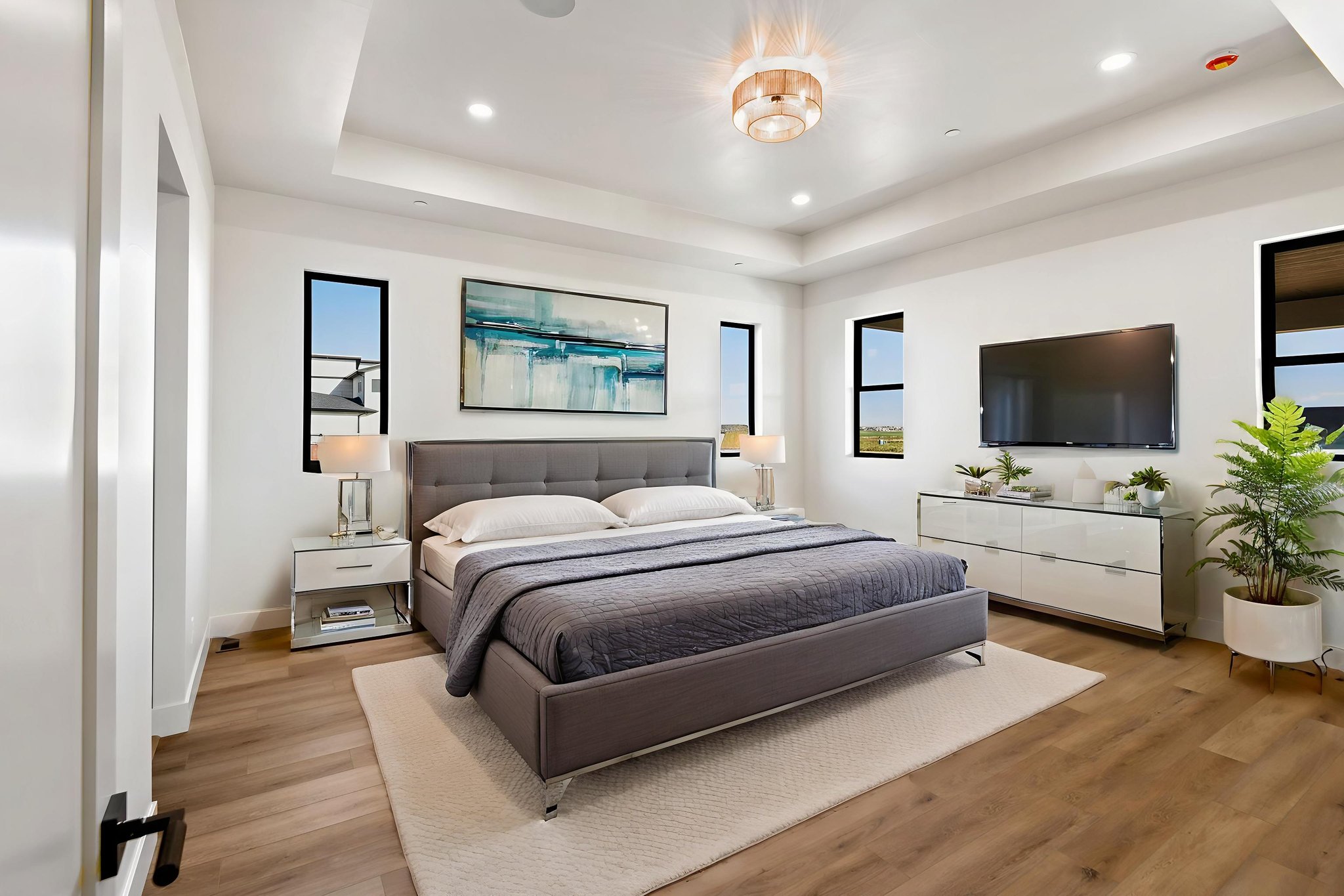 DSC_2432 virtually staged.jpeg