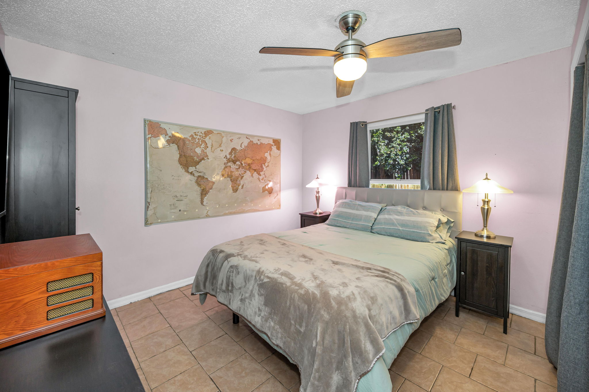 Bedroom2a