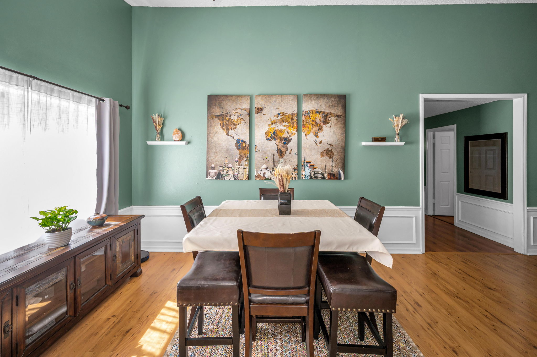 Dining Room5