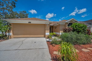 Front Exterior13