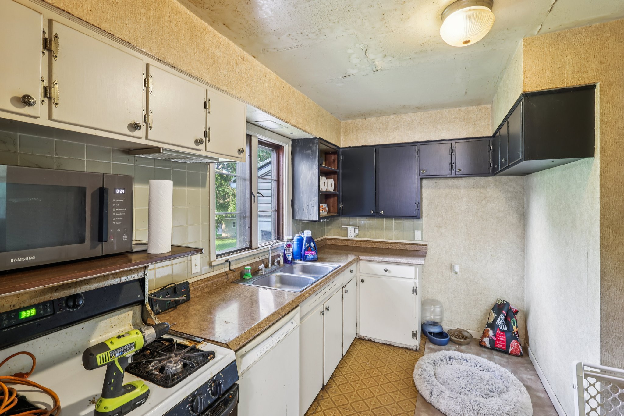 Eldora Dr-S0407-011.jpg