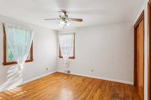 Eldora Dr-S0407-014.jpg