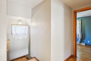 Eldora Dr-S0407-023.jpg